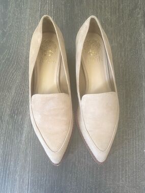Vince Camuto Becarda Tortilla True Suede Shoes - Size 8